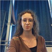 Je suis capable de donner des leçons d'histoire, géographie et d'EMC à des niveaux allant de la primaire au brevet voire le bac